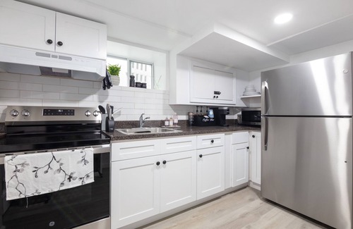 New Rochelle Apartment | Pelham Haven Suite in Pelham, New York