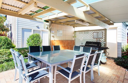 Noosaville House | Pelican Cove 9 - The family friendly alternative to Hastings St