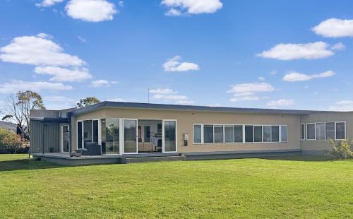 St Helens Apartment | Pelican Point Sanctuary