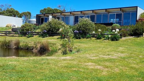St Helens Apartment | Pelican Point Sanctuary