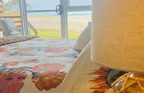 Scamander Hotel | Pelican Sands Scamander