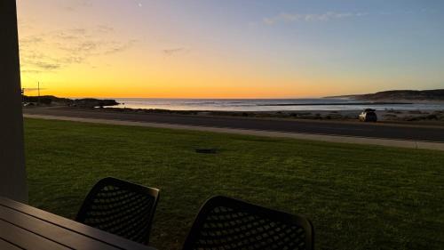 Kalbarri Villa | Pelican Shore Villa 4 - Kalbarri WA