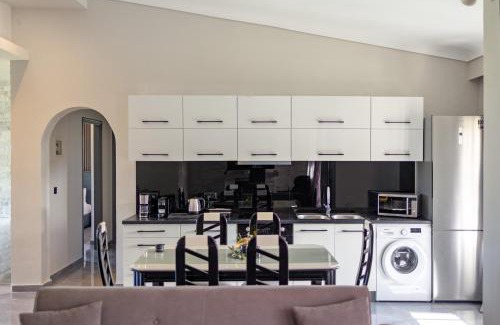 Kato Korakiana Hotel | Pelithea Family Aparthotel