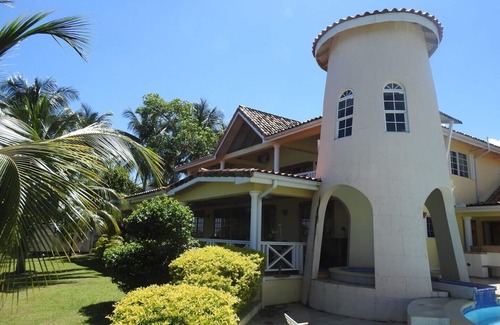 Black Rock Villa | "Pellicano" Tobago: your Personal Seaside Palace in the Caribbean