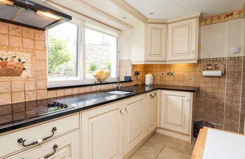 Gwaenysgor Near Prestatyn Cottage | PEN-Y-CRAIG, pet friendly, character holiday cottage in Prestatyn