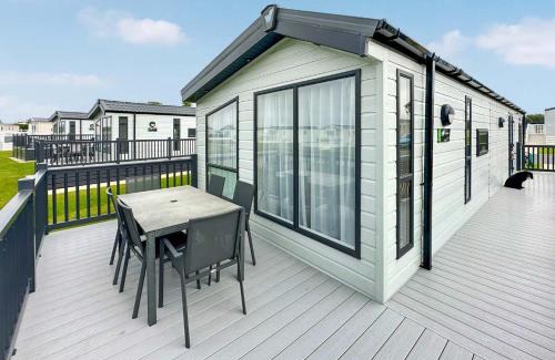 Cross Inn Resort | Pencnwc Holiday Park