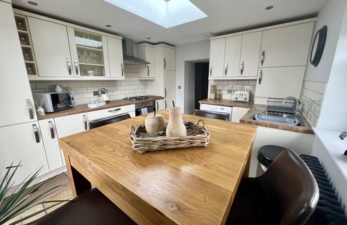 Penderyn Cottage | Penderyn Cottage, Waterfall Country, Brecon Beacons