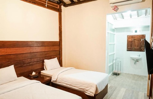 Sewon House | Pendhapa Art Space - PAS Limasan Homestay