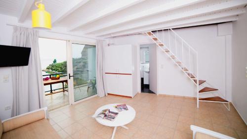 Xirolivado Apartment | Penelope's Blue Sea Front Residenses