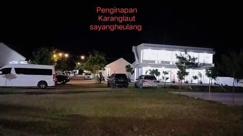 Pameungpeuk House | Penginapan Karanglaut Sayangheulang