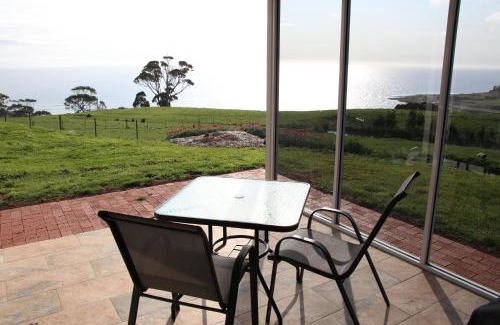 Central Coast Council House | Penguin Seaside Farm