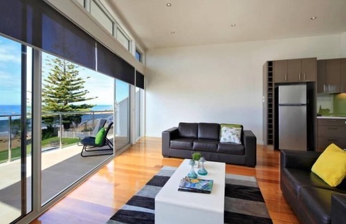 Penguin Apartment | Penguin Waterfront Escape