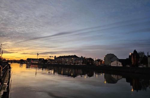 Creil Boat Rental | peniche logement