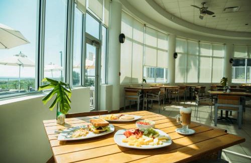 South Padre Island Hotel | Peninsula Island Resort & Spa - Beachfront Property at South Padre Island
