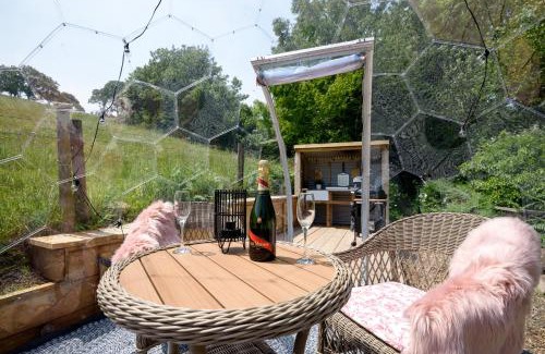 Polperro House | Penlea Retreat Luxury Coastal Shepherds Hut 5 Minute Walk to Pubs and Village