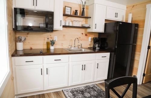Milroy Cabin | Penn State Deluxe Cabin
