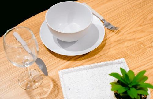 Moonee Ponds Apartment | Penny Lane - 2BR Apt in the Heart of Moonee Ponds