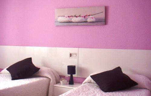 Ermitagana Bed & Breakfast | Pensión Room Pamplona