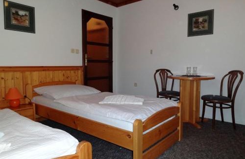 Destne House | Pension Arnika