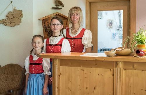 Heiligenblut House | Pension Bäuerle
