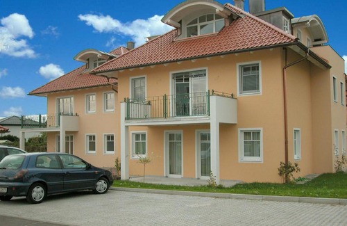 Anthering House | Pension Hiesel-Villa Untersbergblick