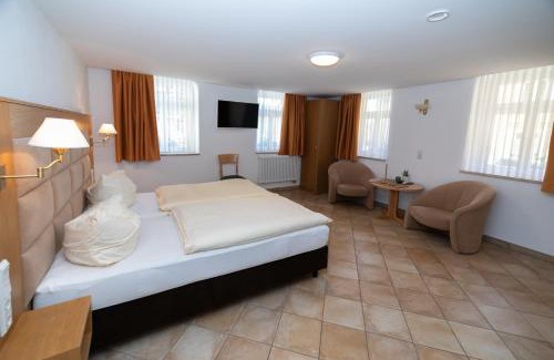 Laubegast House | Pension HOFZWANZIG Dresden-Laubegast