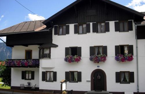 Hoefen House | Pension Leitner