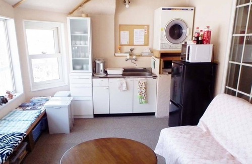 Hirafu House | Pension Locomotion