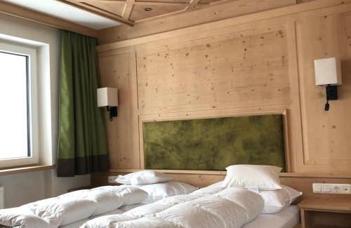 Lech am Arlberg Bed & Breakfast | Pension Muggengrat