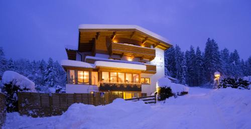 Sankt Johann in Tirol House | Pension Noella