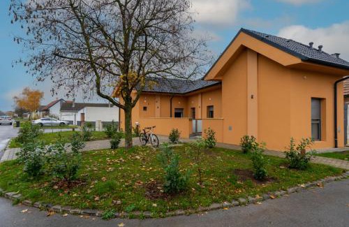 Parndorf House | Pension Pannonia