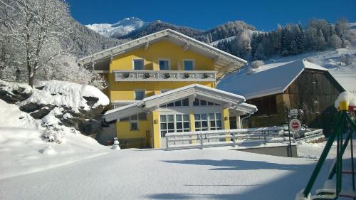 Mallnitz House | Pension Siegelbrunn B&B