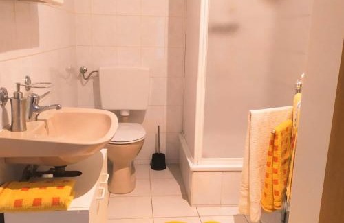 Dorfstadt Apartment | Pension Stöß