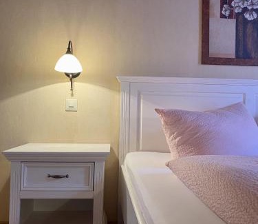 Schweigen-Rechtenbach House | Pension Walther