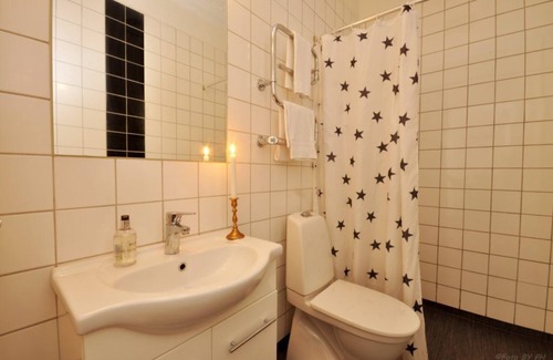 Toreboda House | Pensionat Prästgården
