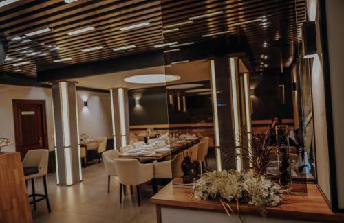 Moisei House | PENSIUNE RESTAURANT CAPRA NEAGRA