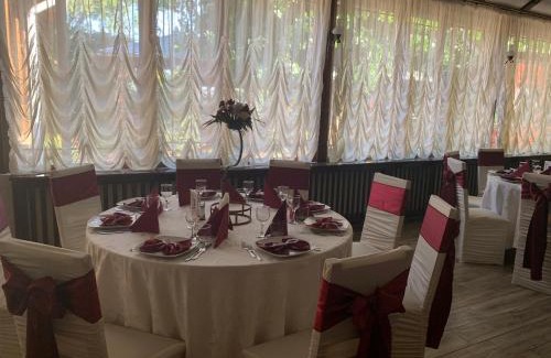 Ramnicu Sarat Hotel | Pensiune Restaurant Rustic Rm Sarat