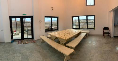 Radaseni House | Pensiunea În Livada