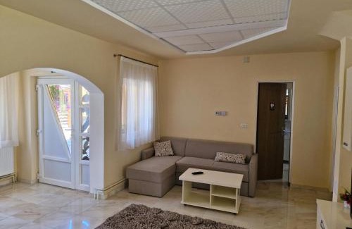Riu de Mori House | Pensiunea Agroturistica La Doina