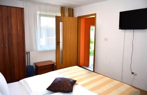 Hateg House | Pensiunea Anita