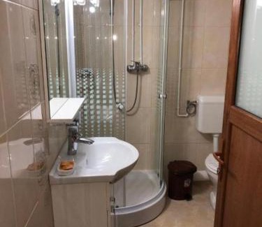 Targoviste House | Pensiunea Calea Targovetilor
