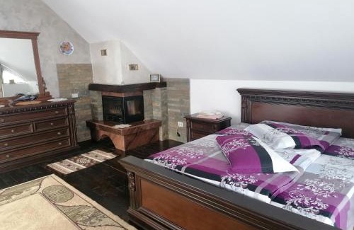 Ciumarna House | Pensiunea Casa Fierarul din Bucovina