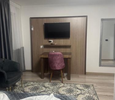 Lepsa House | Pensiunea Cascada Putnei