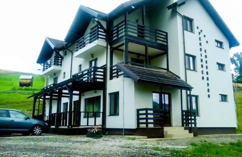 Neagra Sarului House | Pensiunea Cassandra