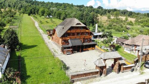 Sugau House | Pensiunea Codrea - Wagner