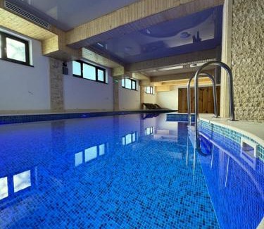 Malini House | Pensiunea Cotul Dorului