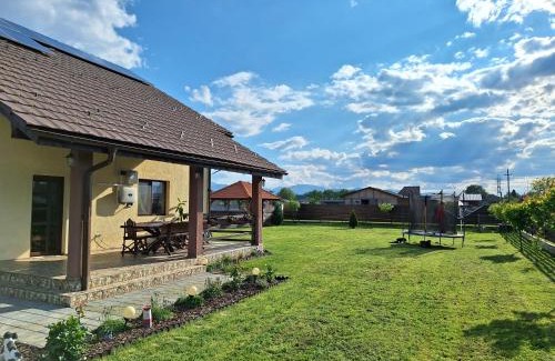 Hateg House | Pensiunea Daria