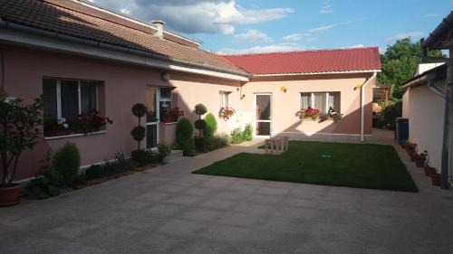 Hateg House | Pensiunea Gheorghita