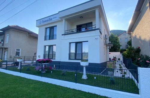 Orsova House | Pensiunea Ionelia