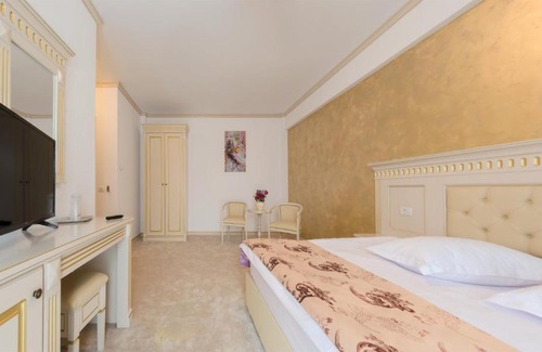 Valea Lupului House | Pensiunea Iriss